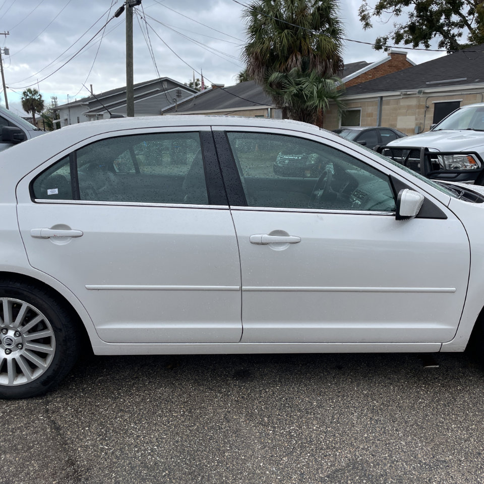 Used 2009 Mercury Milan Premier image 12