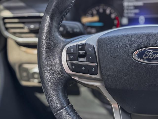 Used 2021 Ford Explorer Limited image 37
