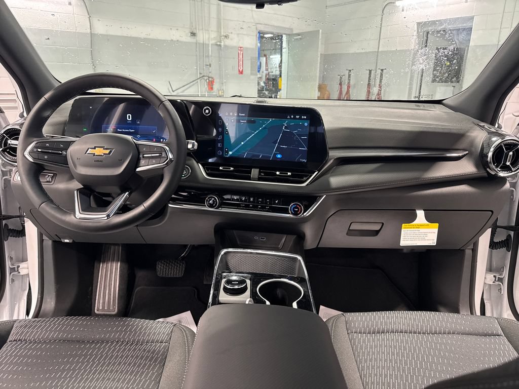 New 2026 Chevrolet Equinox LT w/ Safety and Technology Package FWD image 39