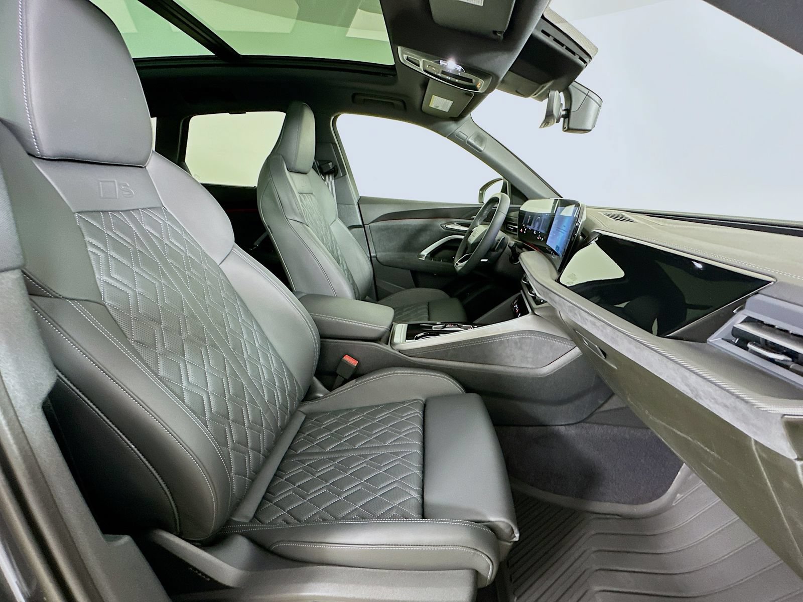 New 2026 Audi SQ5 Premium Plus AWD/4WD image 43