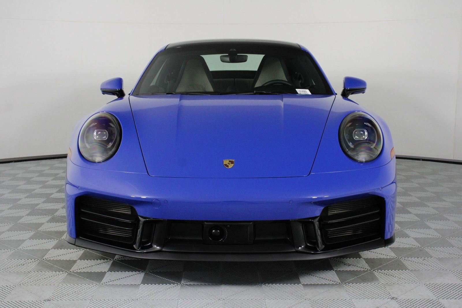 Certified 2025 Porsche 911 Carrera image 10