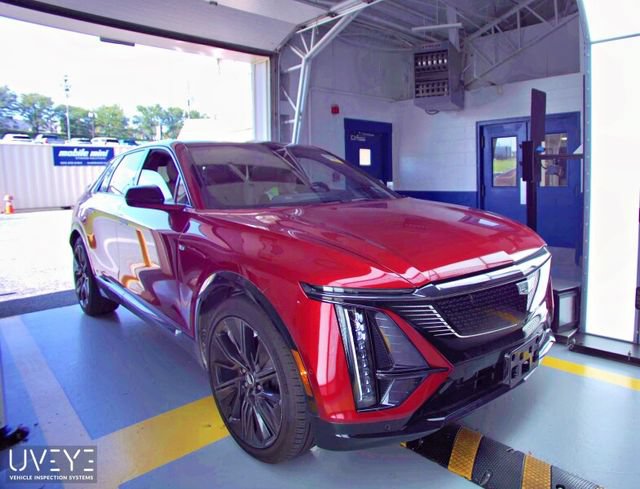 Used 2024 Cadillac Lyriq Sport w/ Nappa Leather Package AWD/4WD image 2