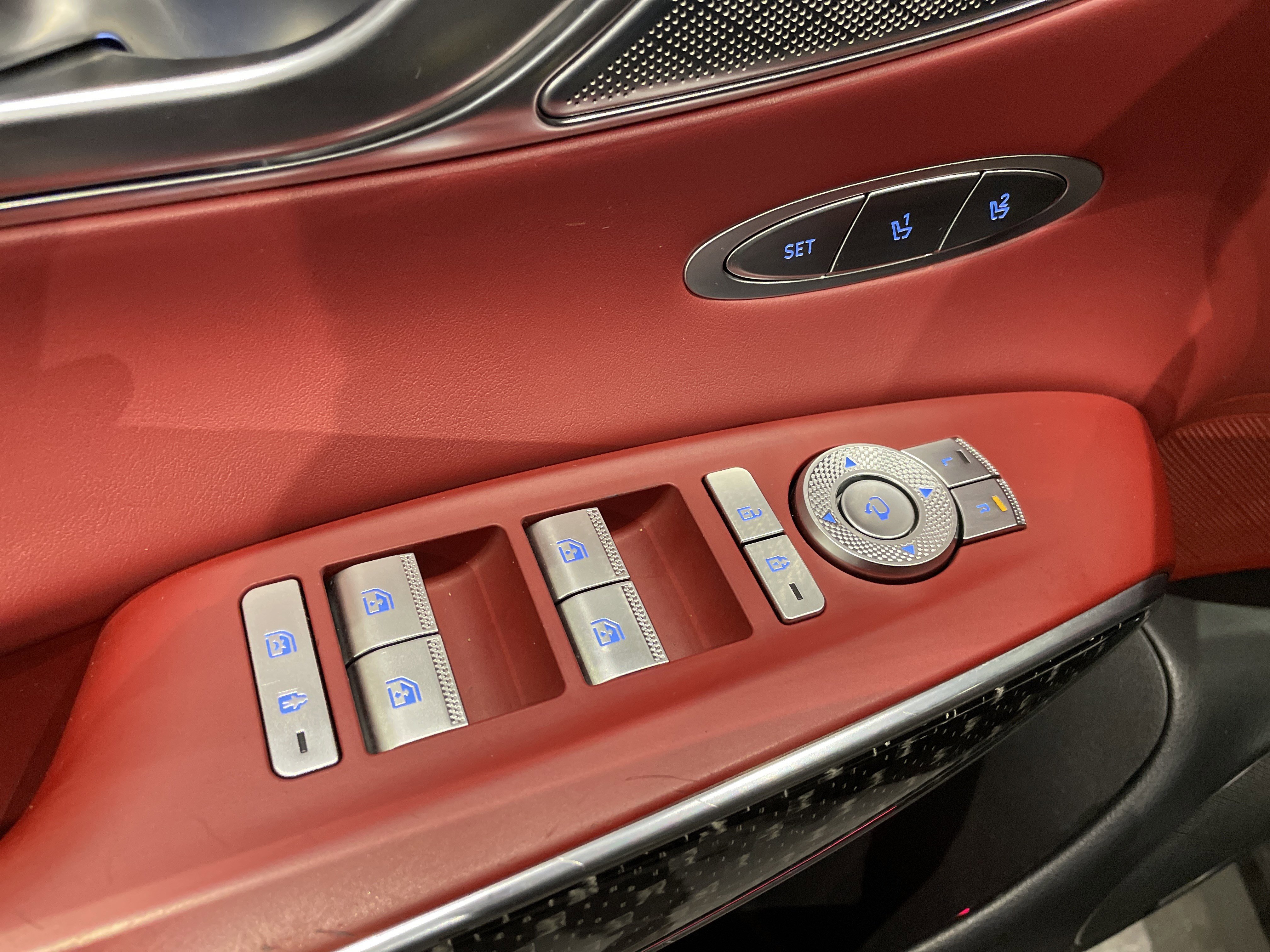 Used 2022 Genesis GV70 3.5T Sport w/ Sport Prestige Package image 16