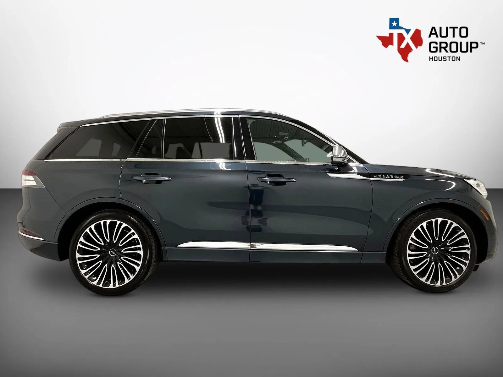 Used 2020 Lincoln Aviator Black Label w/ Dynamic Handling Package AWD/4WD image 9