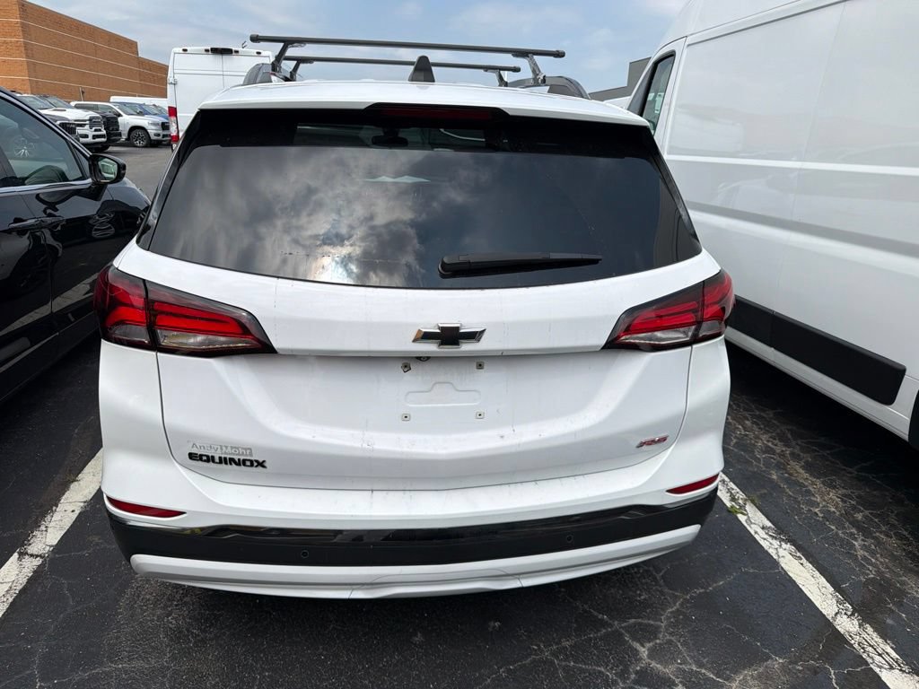 Used 2023 Chevrolet Equinox RS FWD image 4