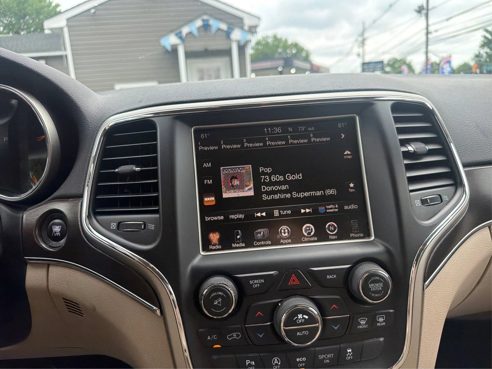 Used 2016 Jeep Grand Cherokee Limited AWD/4WD image 18