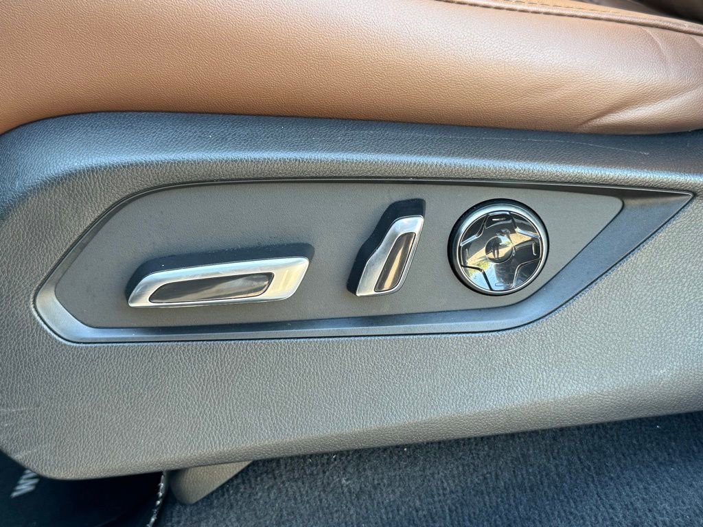 Used 2023 Acura MDX SH-AWD w/ Technology Package image 12