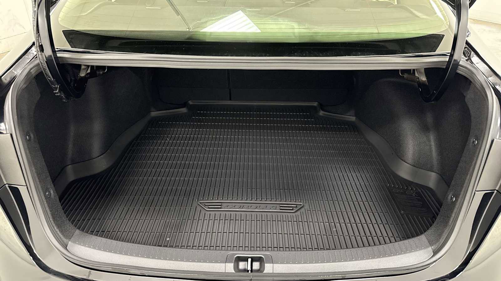 New 2026 Toyota Corolla LE image 27