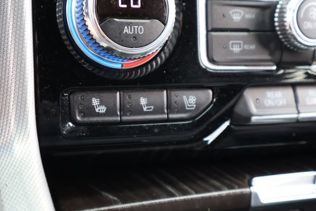 Used 2021 GMC Yukon Denali AWD/4WD image 32