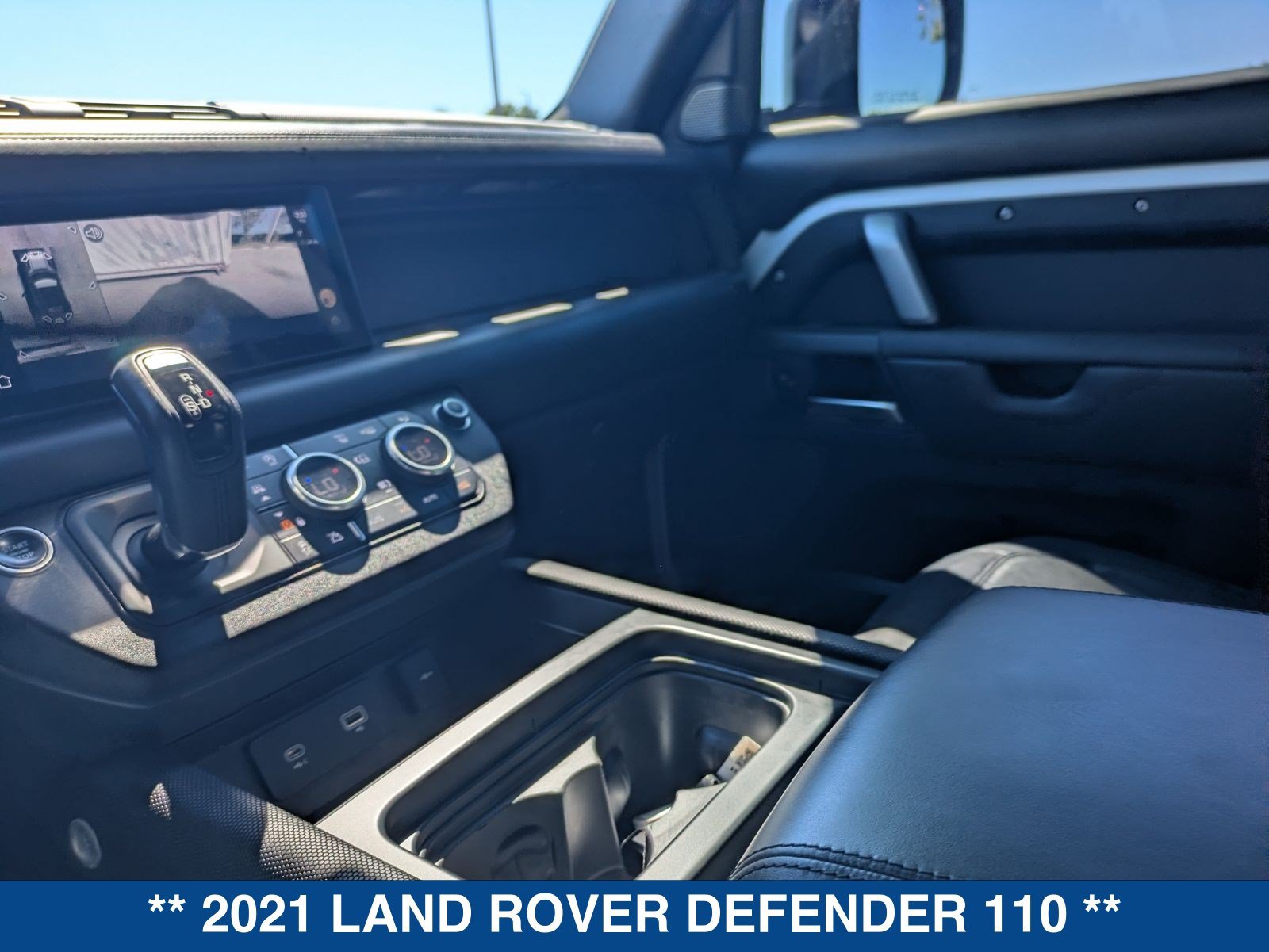Used 2021 Land Rover Defender 110 X-Dynamic HSE AWD/4WD image 33