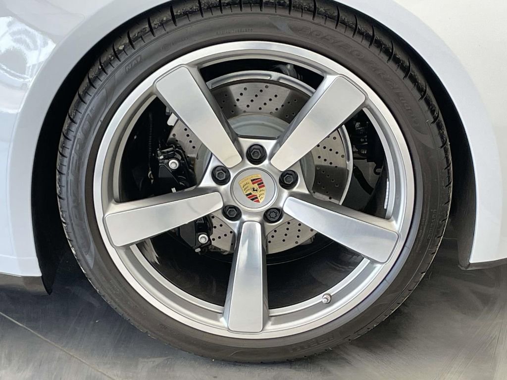 Certified 2024 Porsche 911 Carrera 4S AWD/4WD image 12
