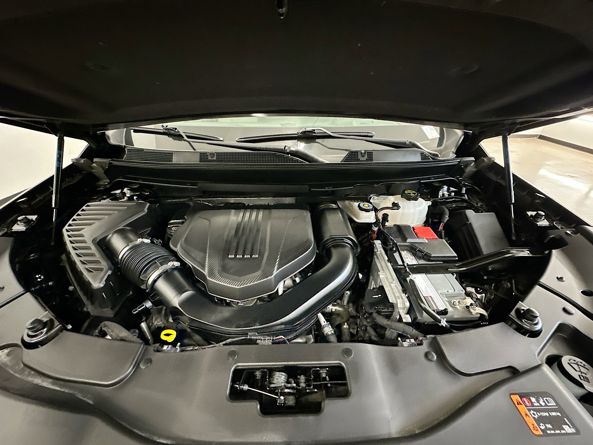 Used 2025 Chevrolet Traverse LT image 36