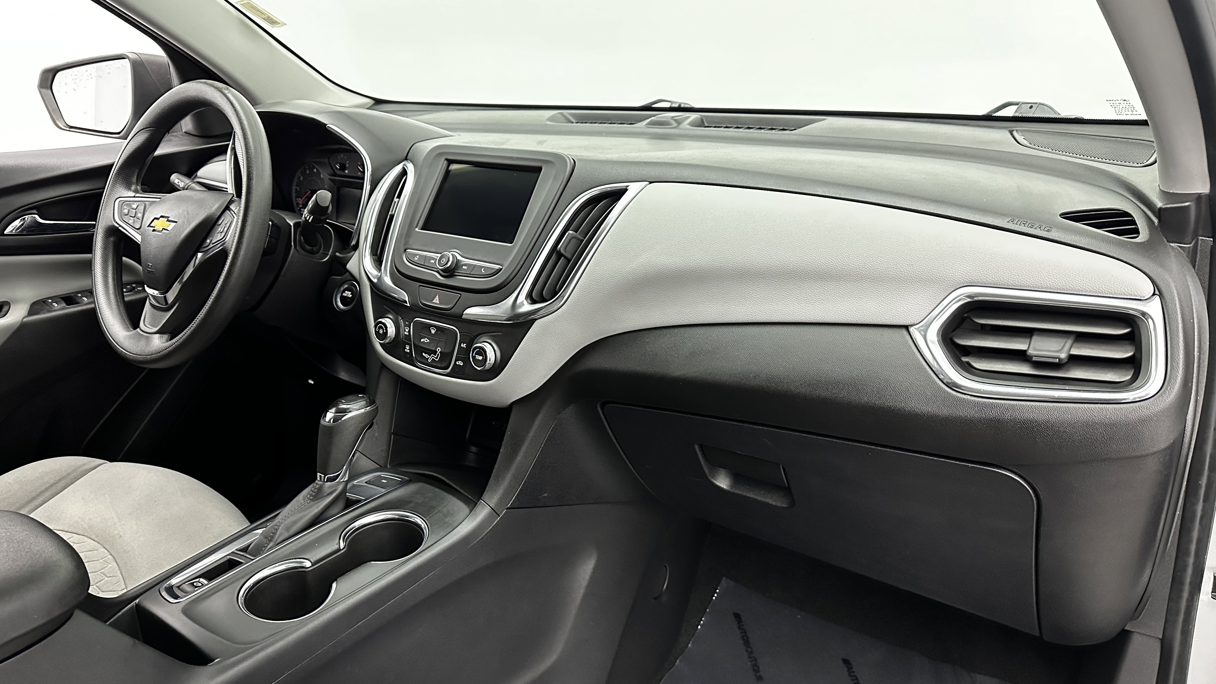 Used 2019 Chevrolet Equinox LS w/ LS Convenience Package image 33