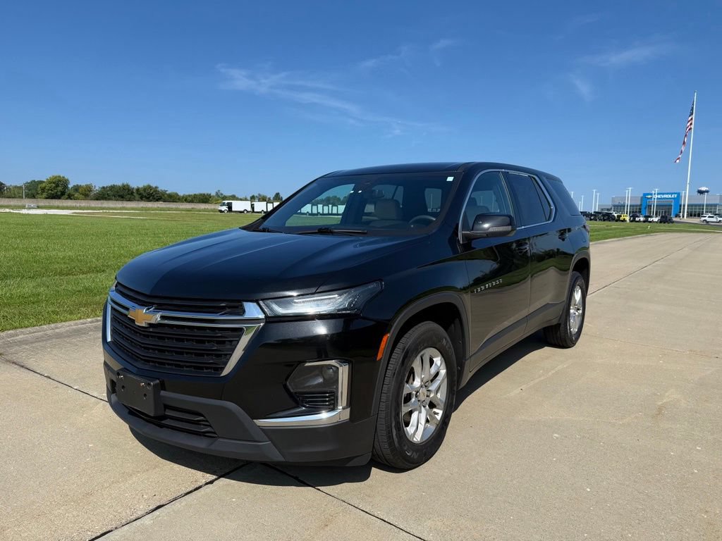 Used 2023 Chevrolet Traverse LS AWD/4WD image 9