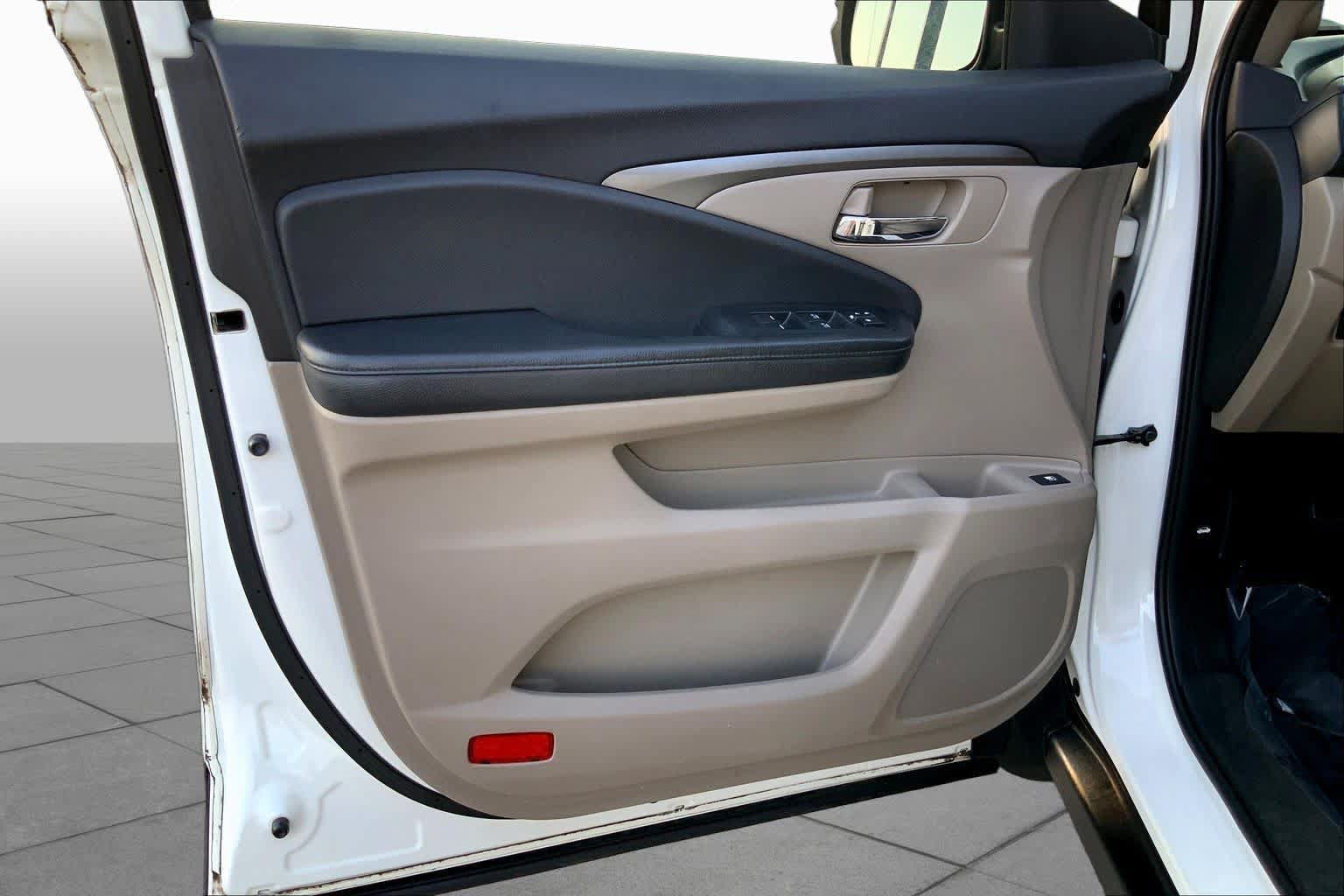Used 2016 Honda Pilot EX image 20