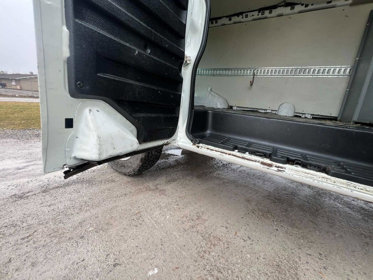 Used 2013 Chevrolet Express 2500 2500 3dr Cargo Van image 13