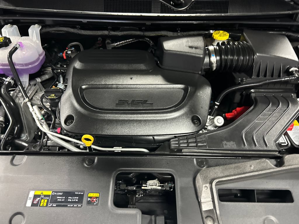 New 2027 Chrysler Pacifica Select FWD image 25
