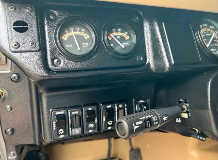 Used 1999 HUMMER H1 4-Door Open Top AWD/4WD image 8