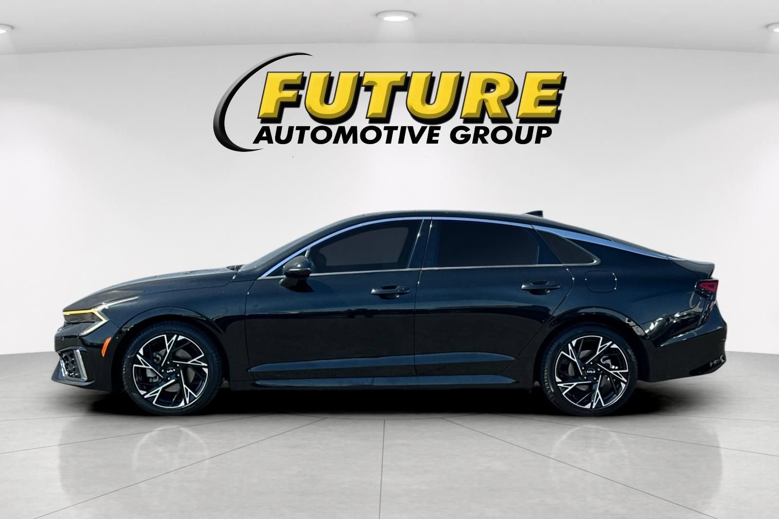 Certified 2025 Kia K5 GT-Line w/ GT-Line Premium Package FWD image 7