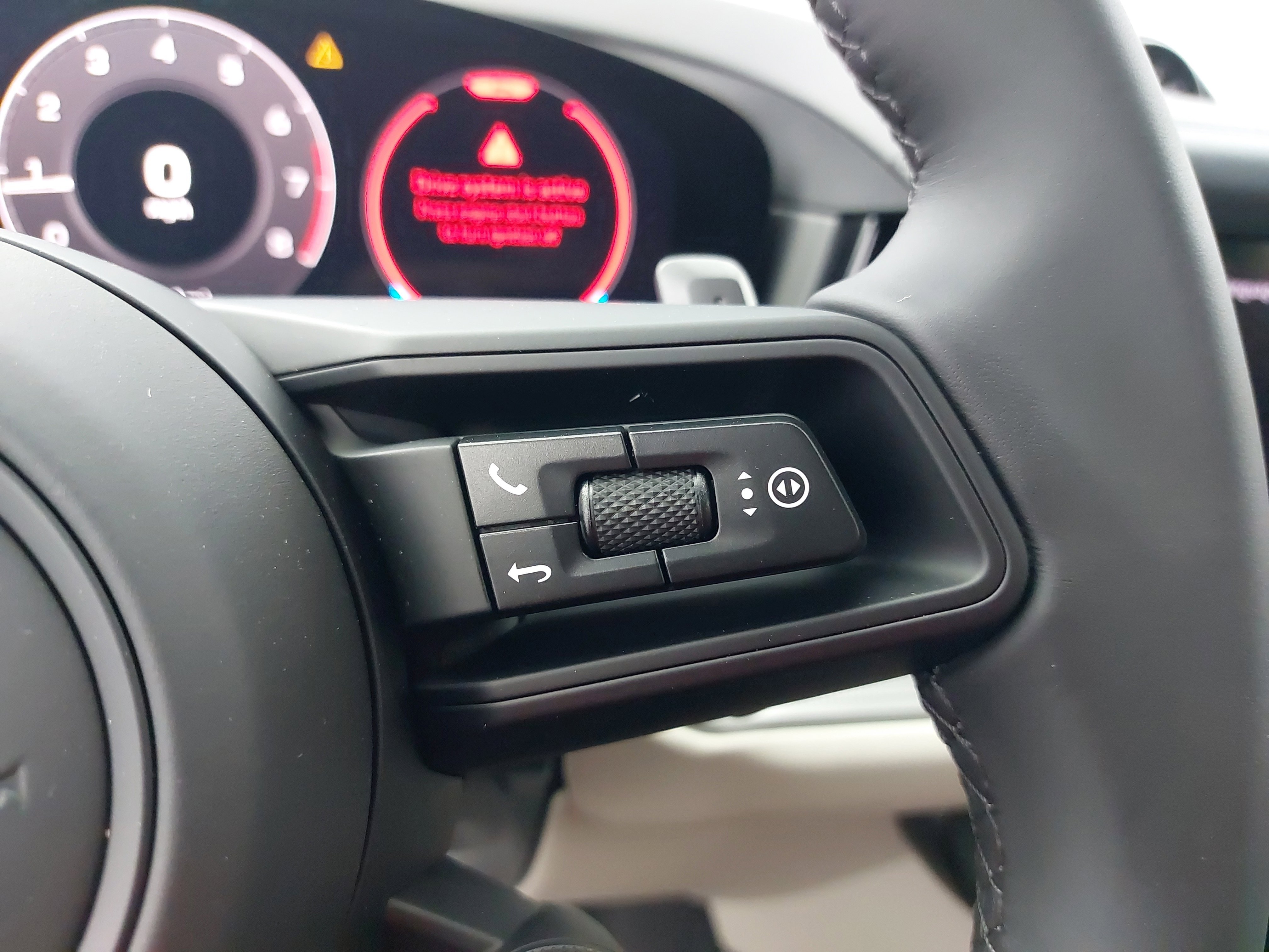 New 2025 Porsche Cayenne Coupe image 20