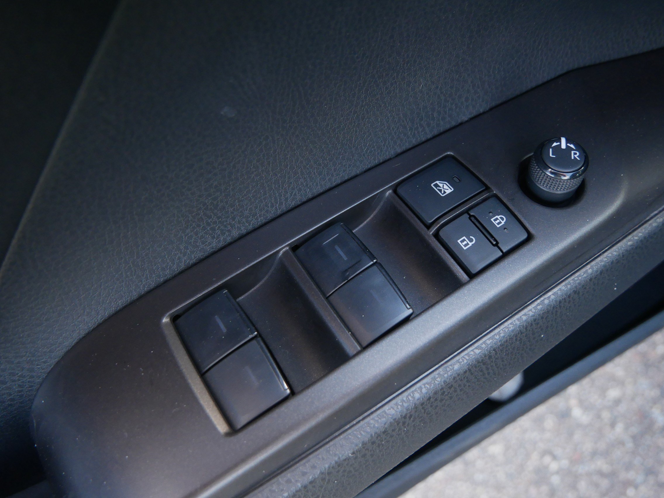 Used 2023 Toyota Camry SE FWD image 21