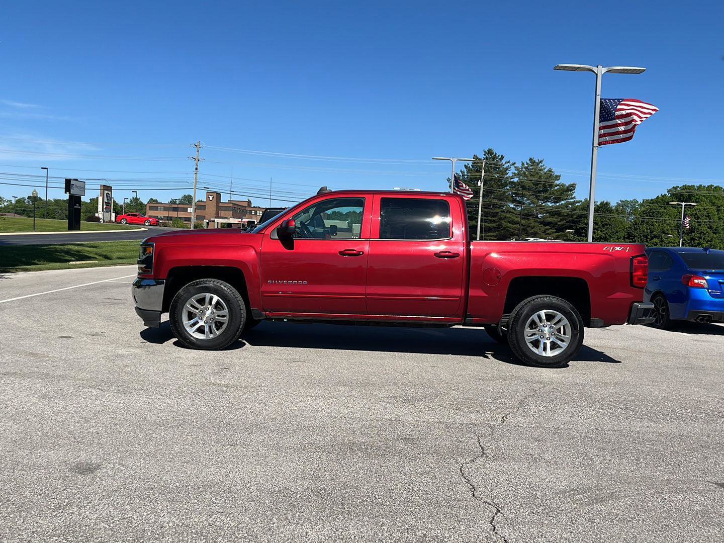 Used 2018 Chevrolet Silverado 1500 LT w/ All Star Edition AWD/4WD image 2