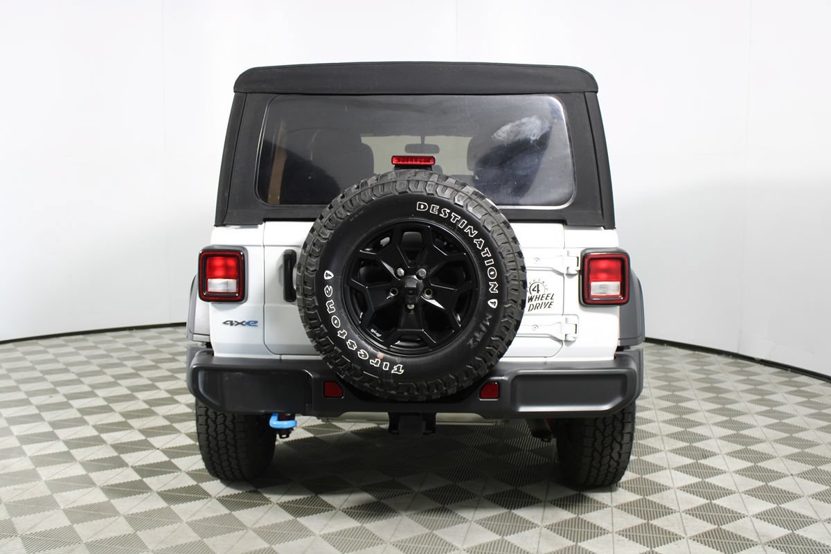 Used 2023 Jeep Wrangler Unlimited w/ Cold Weather Group AWD/4WD image 30