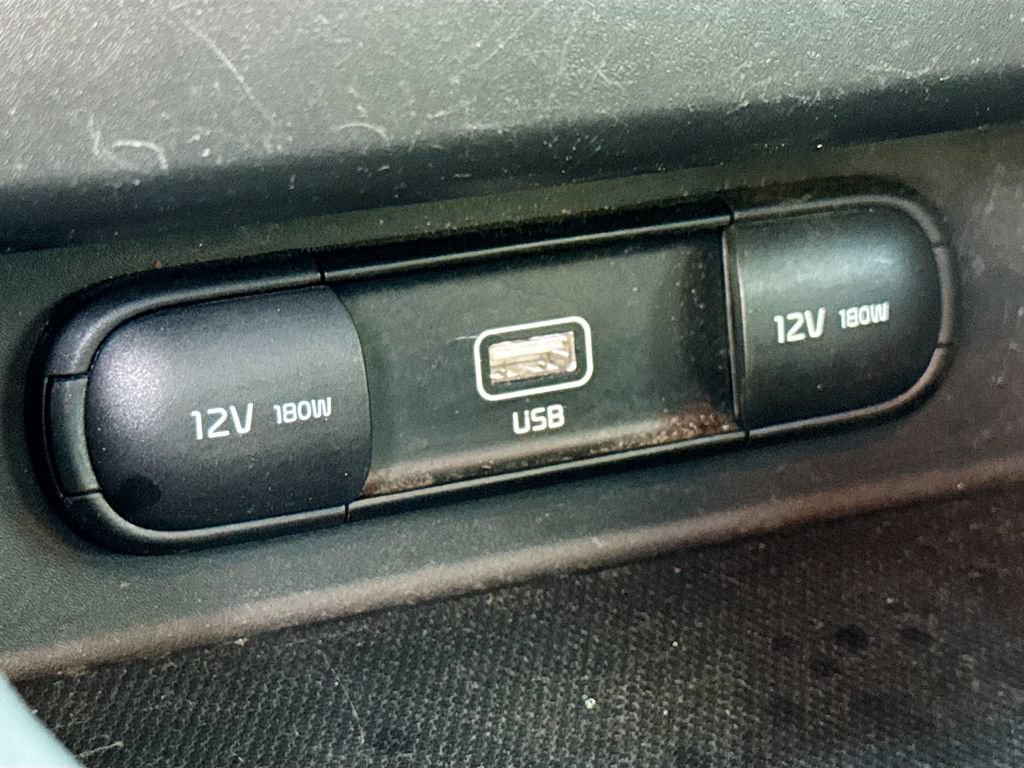 Used 2021 Kia Seltos S FWD image 22