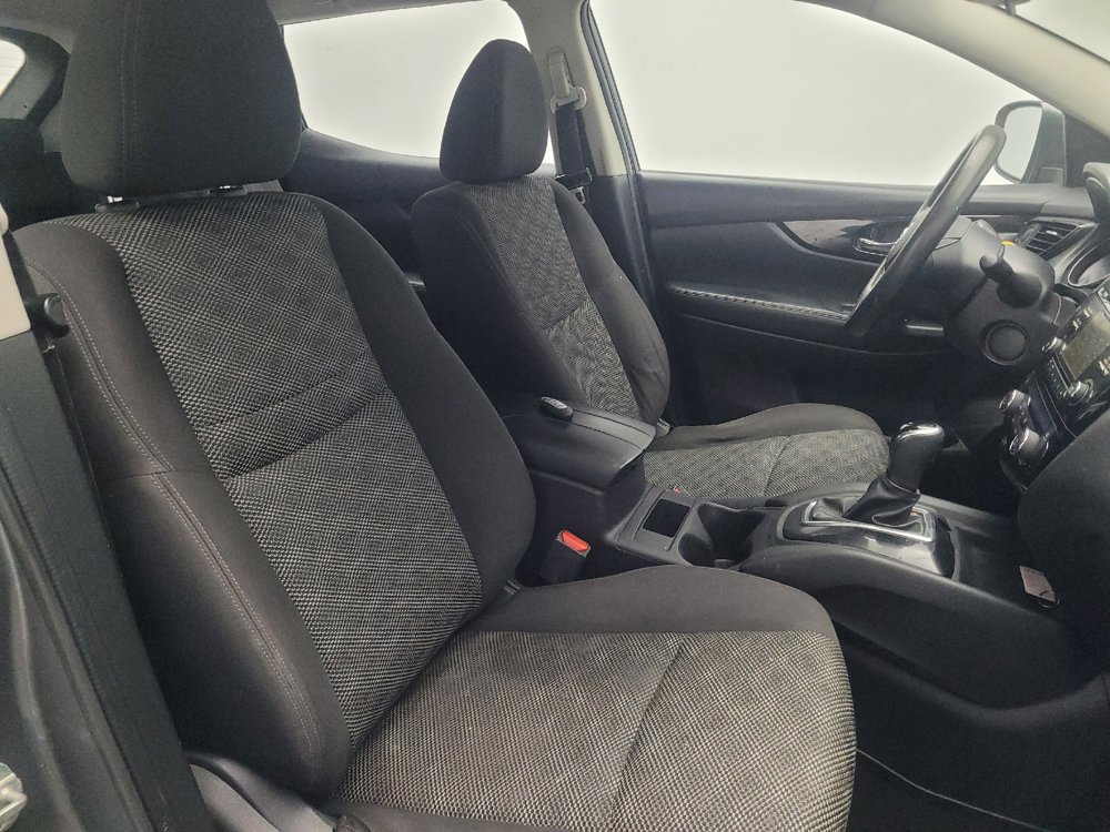 Used 2018 Nissan Rogue Sport SV image 21
