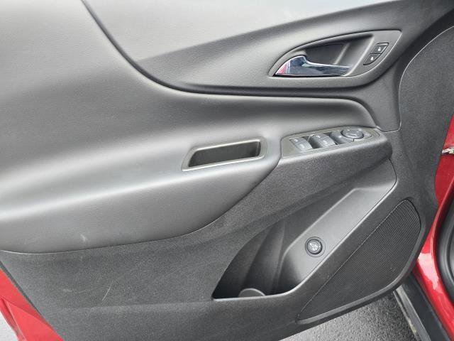 Used 2023 Chevrolet Equinox LT FWD image 10