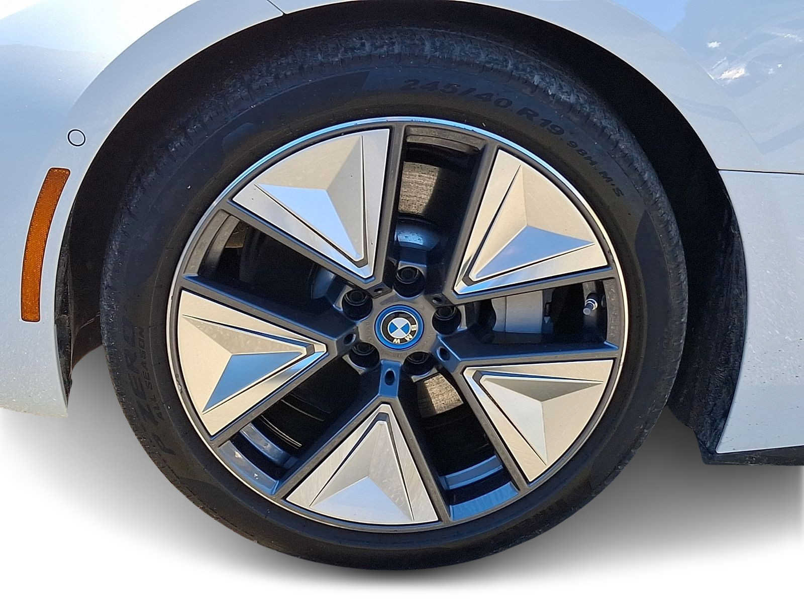 Used 2024 BMW i4 eDrive40 w/ Premium Package RWD image 7