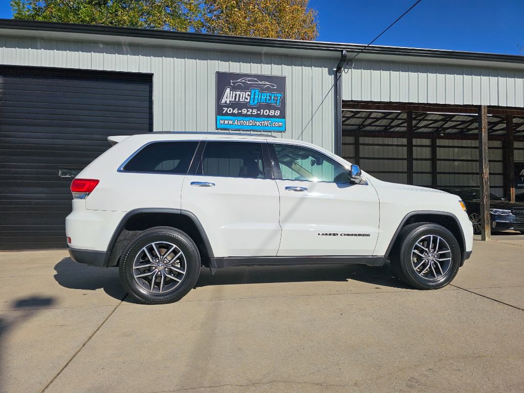 Used 2017 Jeep Grand Cherokee Limited image 9