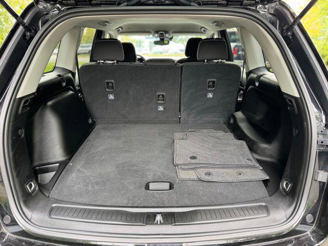 Certified 2023 Jeep Grand Cherokee Laredo AWD/4WD image 10