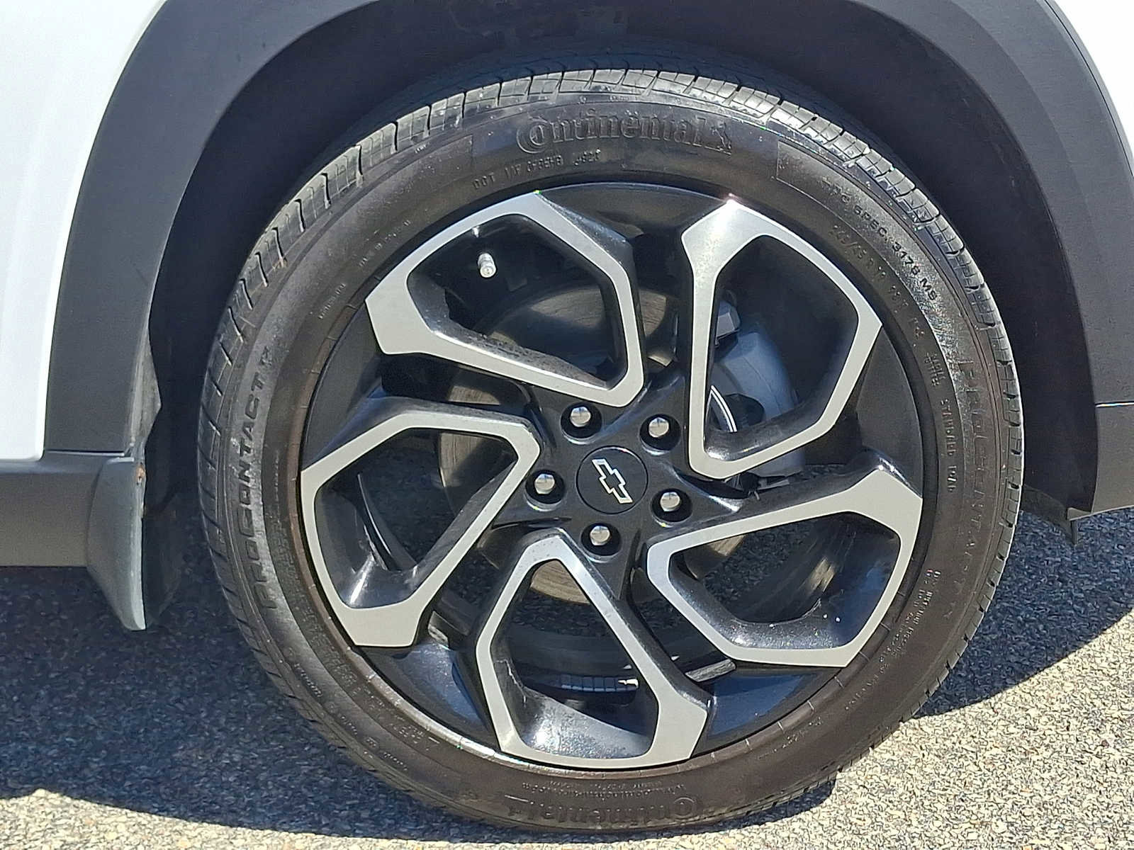 Used 2025 Chevrolet Trax RS w/ Driver Confidence Package image 9