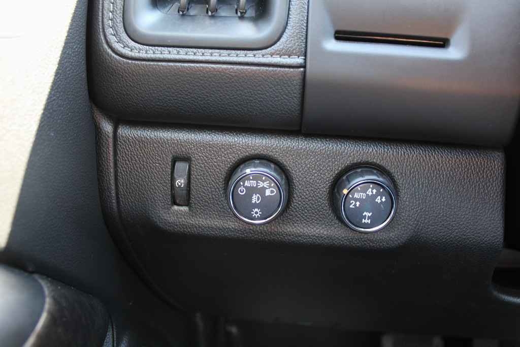 Used 2016 GMC Canyon SLT image 16