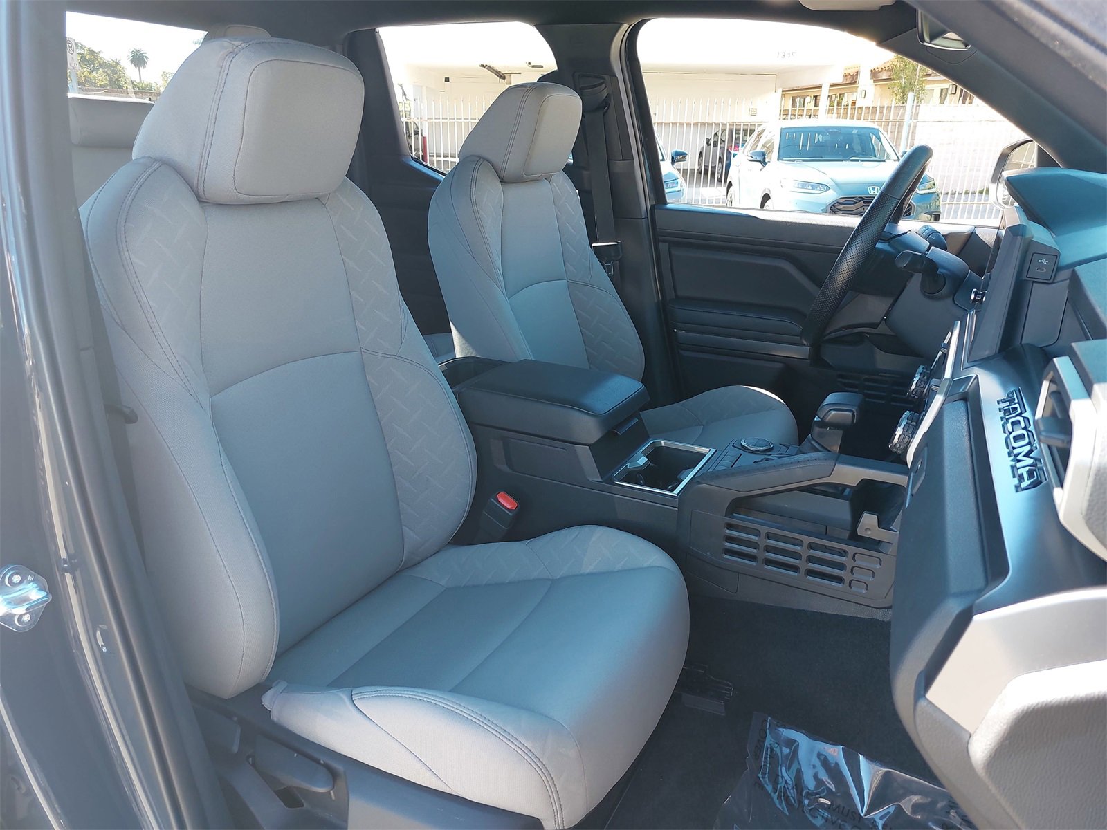 Used 2025 Toyota Tacoma SR5 image 10