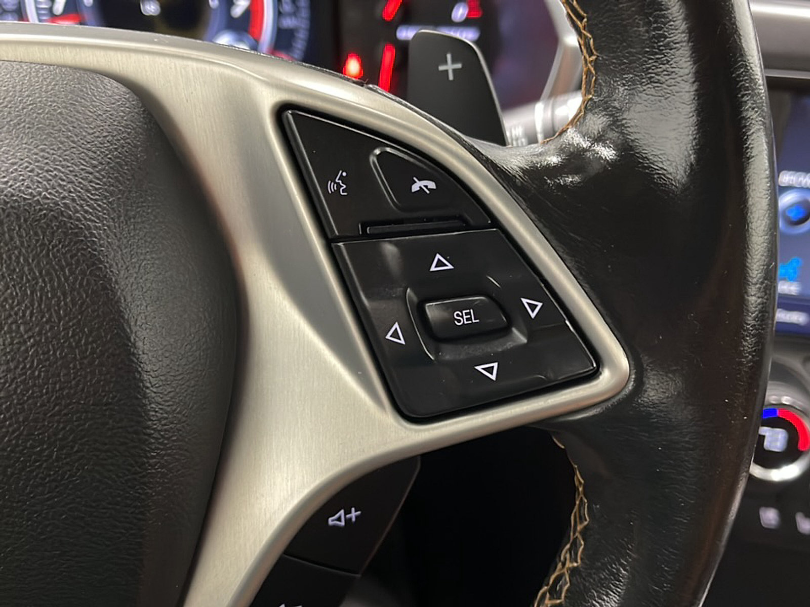Used 2015 Chevrolet Corvette Stingray Convertible w/ 2LT Preferred Equipment Group RWD image 7