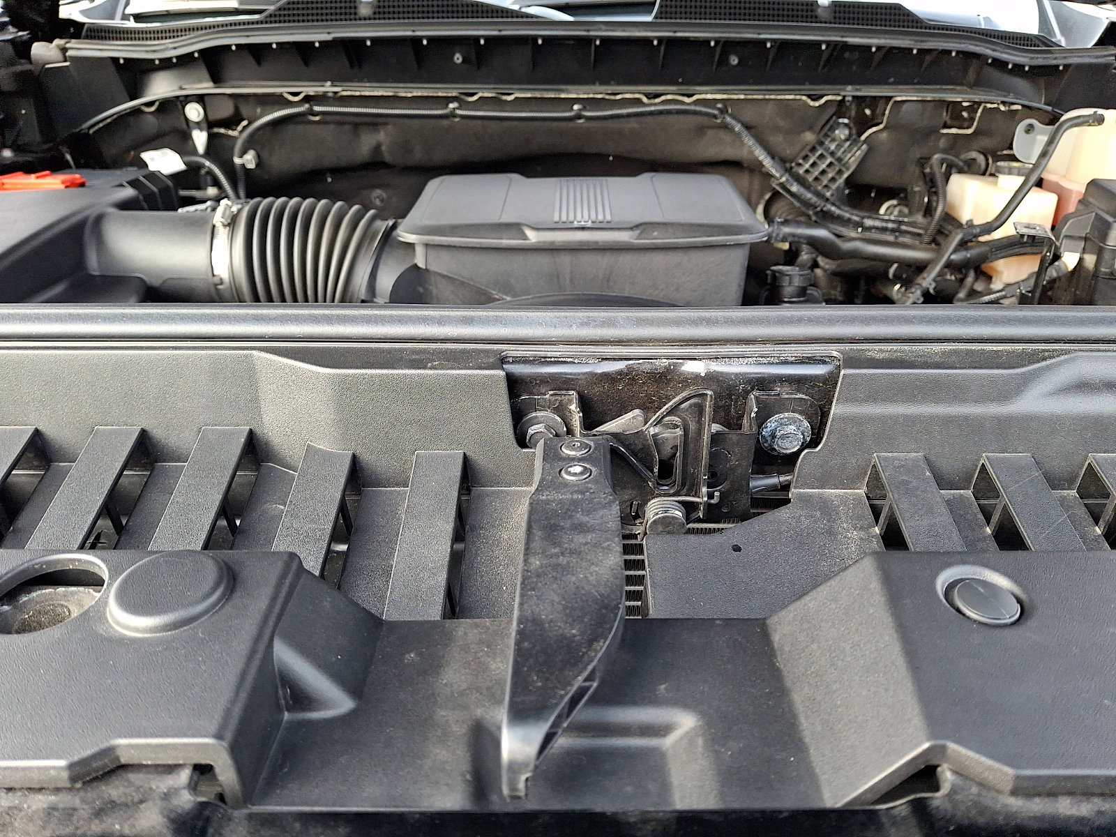 Used 2024 Chevrolet Silverado 2500 ZR2 w/ Snow Plow Prep/Camper Package image 29