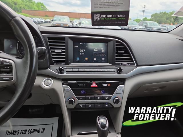 Used 2017 Hyundai Elantra Limited FWD image 11
