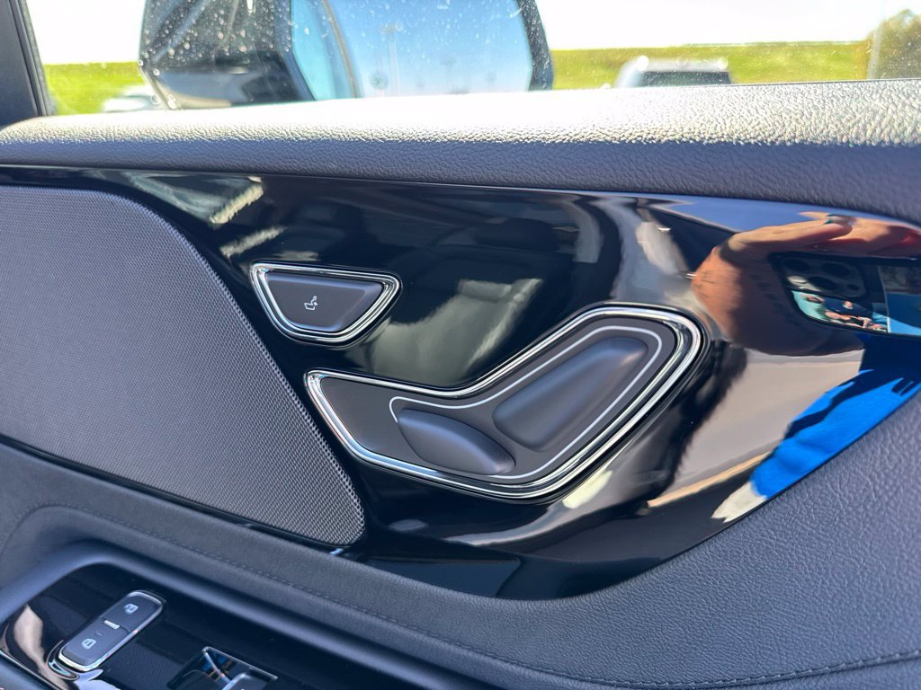 New 2027 Lincoln Aviator AWD image 12