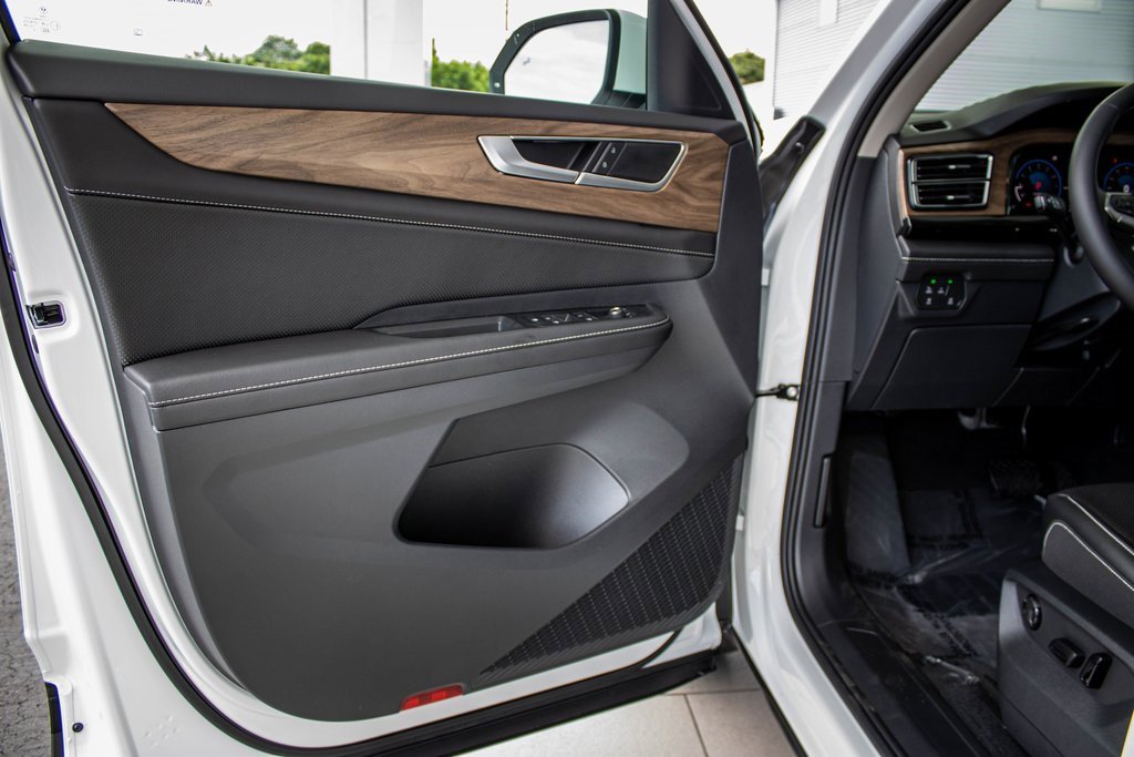 New 2026 Volkswagen Atlas SE image 23