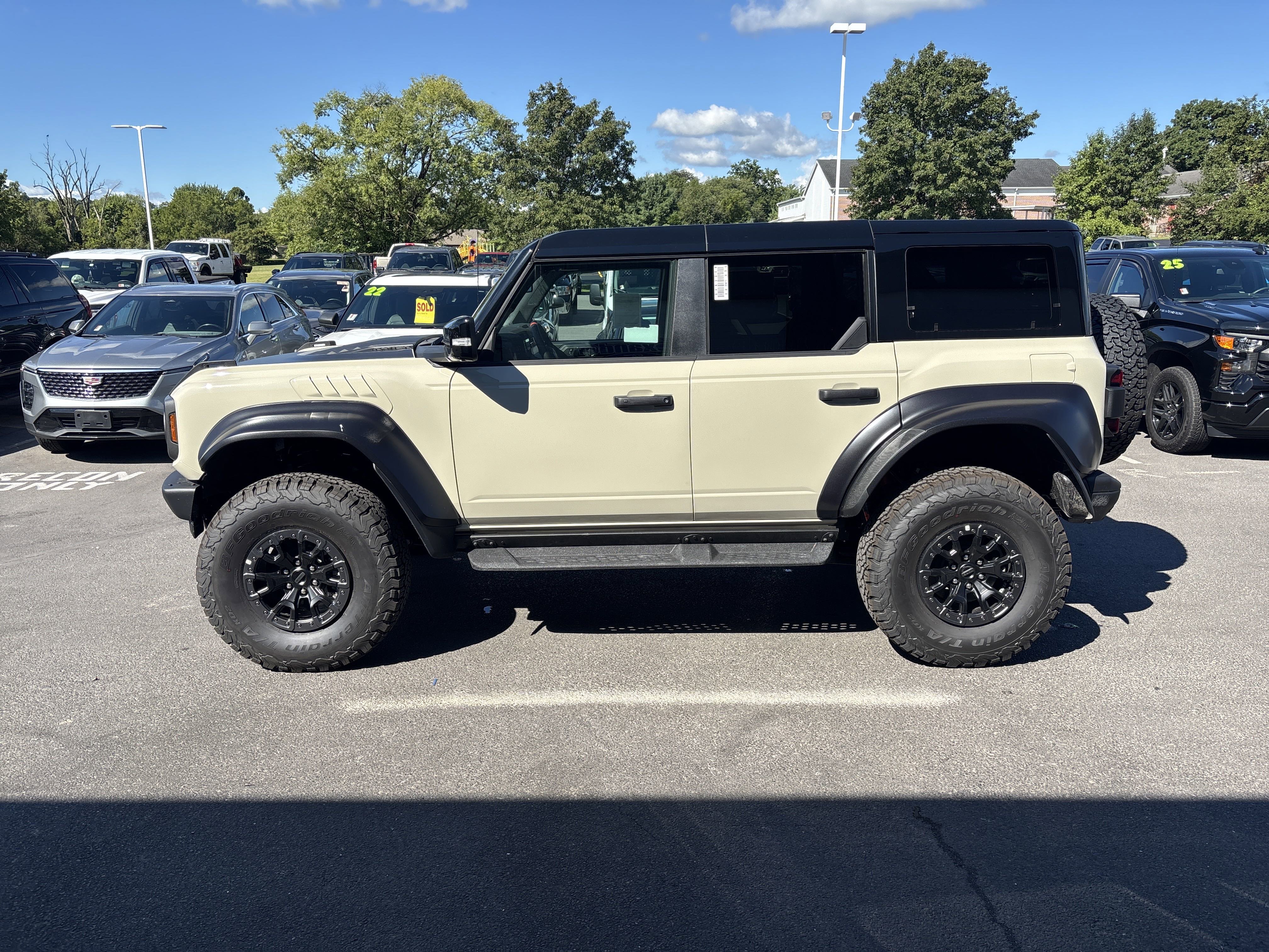 New 2025 Ford Bronco Raptor image 7