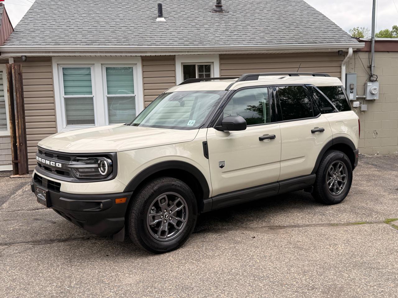 Used 2024 Ford Bronco Sport Big Bend w/ Convenience Package AWD/4WD image 2