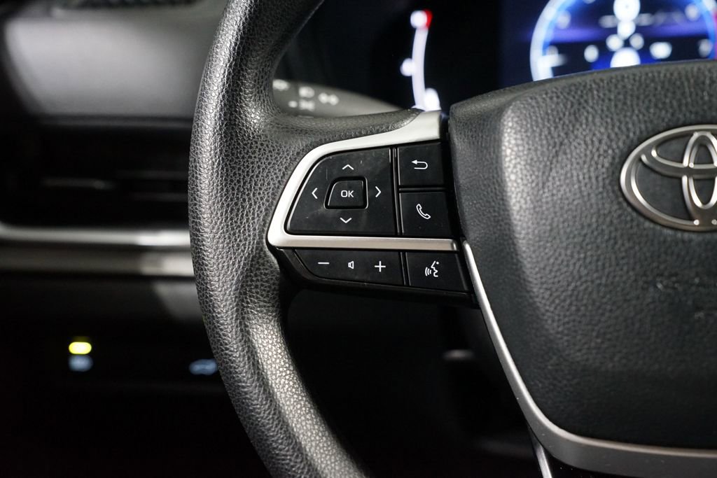 Certified 2025 Toyota Grand Highlander FWD image 14