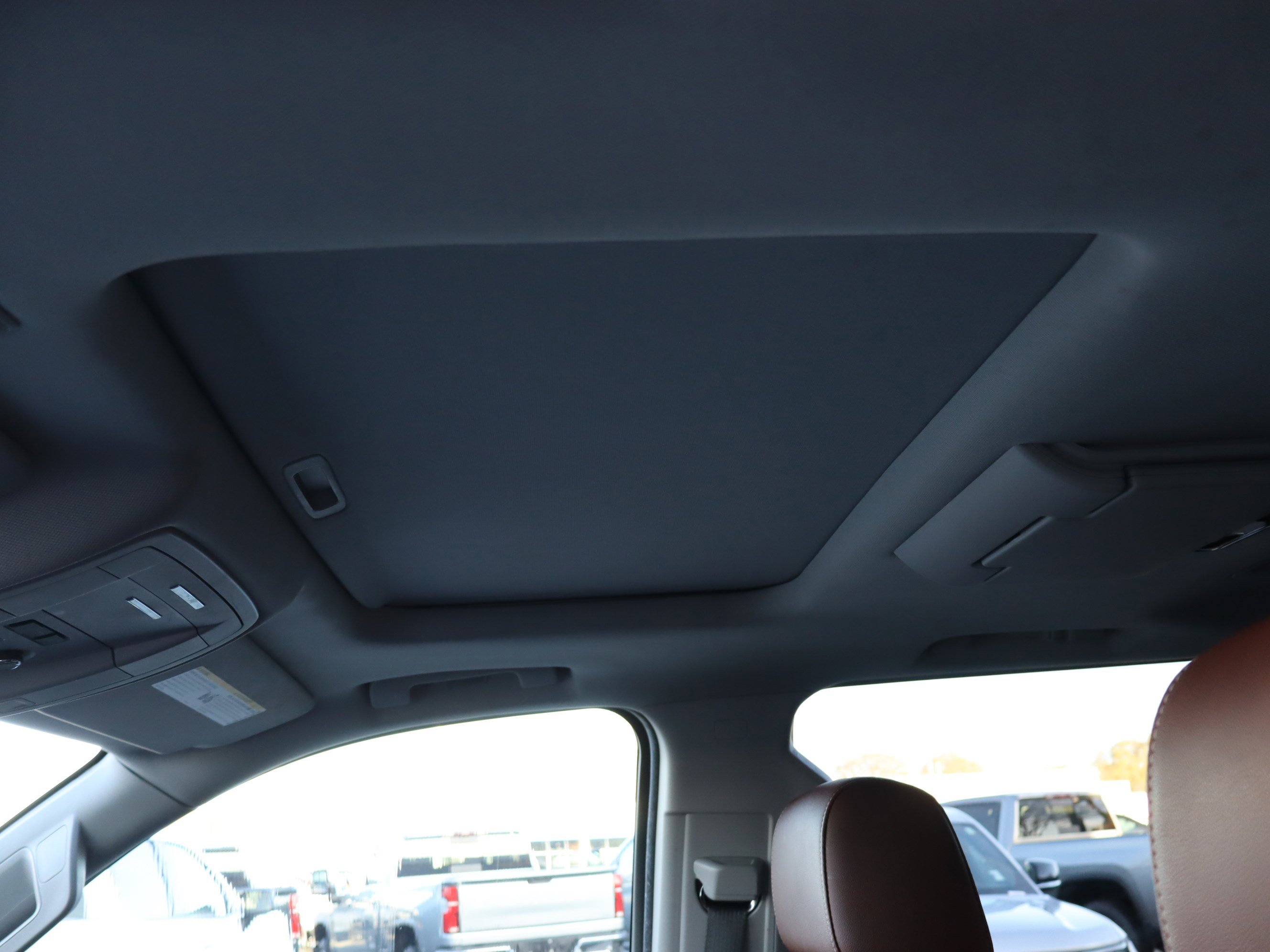 Used 2020 Chevrolet Suburban Premier w/ Premier Plus Edition image 21