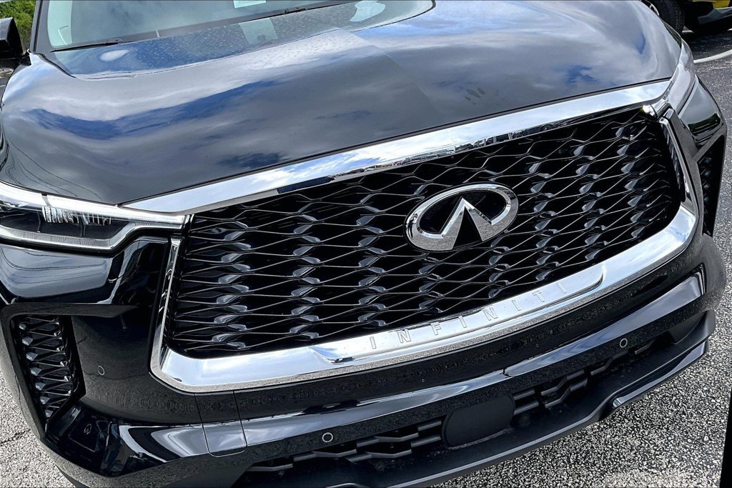 Certified 2025 INFINITI QX60 Luxe AWD/4WD image 40