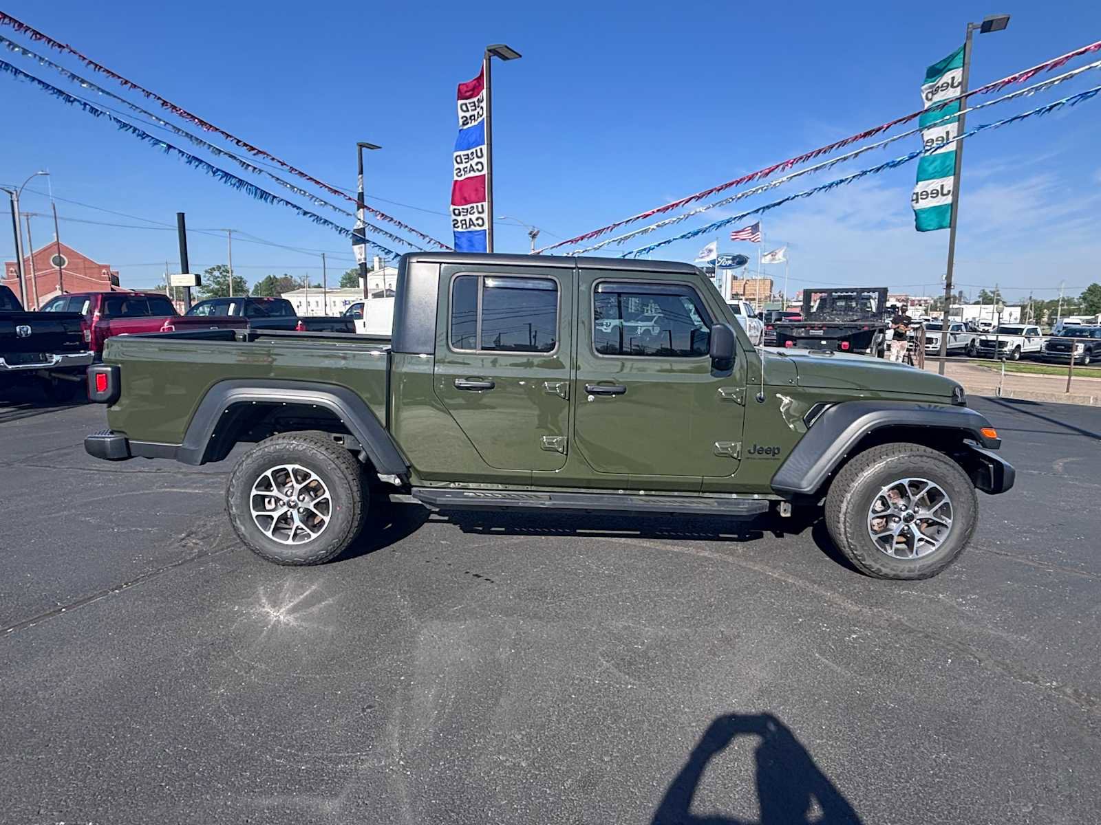 Used 2023 Jeep Gladiator Sport w/ Trailer Tow Package
