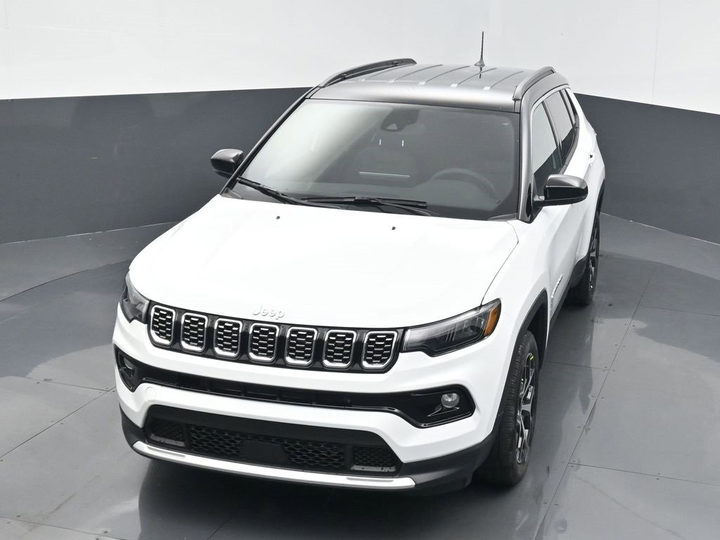 Certified 2025 Jeep Compass Limited image 39