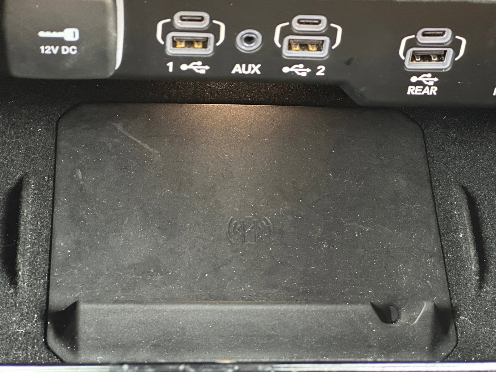 Used 2024 Jeep Grand Wagoneer L Series III w/ Rear Seat Video Group 1 image 33