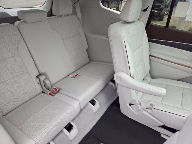 New 2026 Buick Enclave Avenir w/ Super Cruise Package AWD/4WD image 31